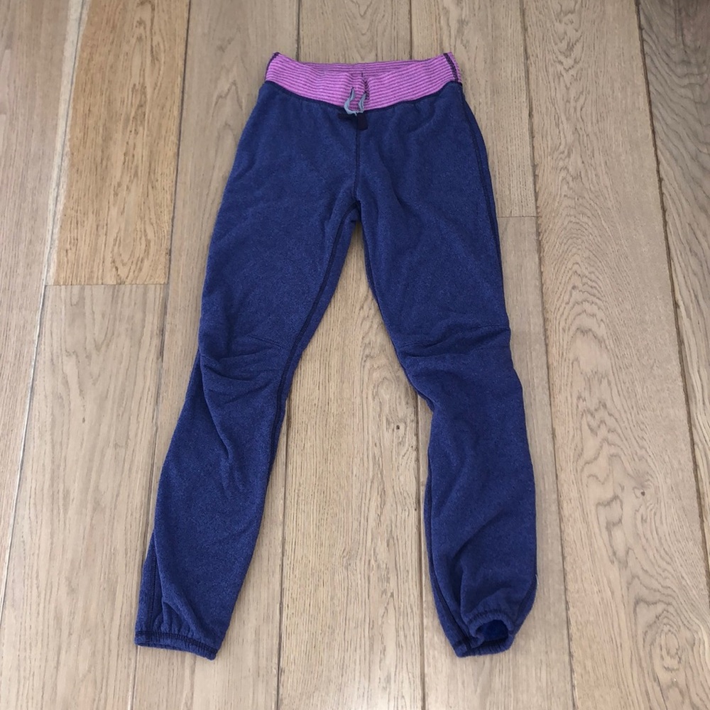 ivivva purple sweatpants. kids sz 10.